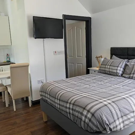 Featherbed Cottage-2