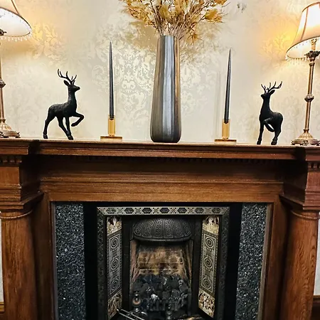 Abbotsford Guest House-2