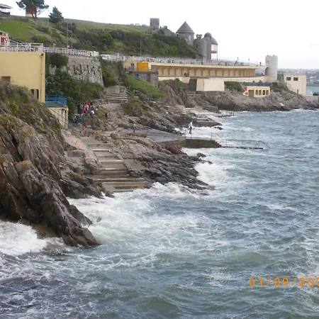 Edgcumbe Guest House-2