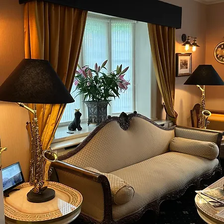 Chester House Guest House-3