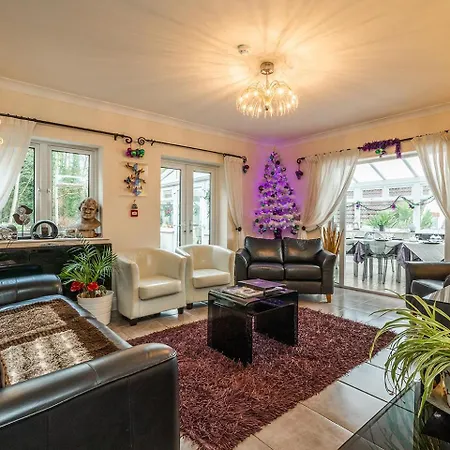 Westwood Guest House-2