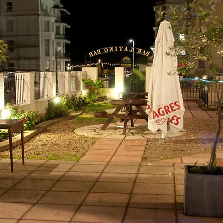 Vernon Guesthouse-2