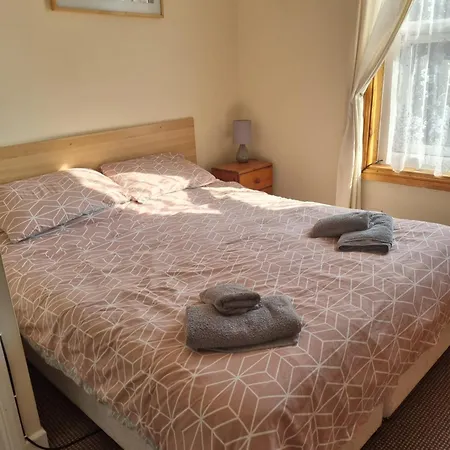 Leeds House Guest House-3