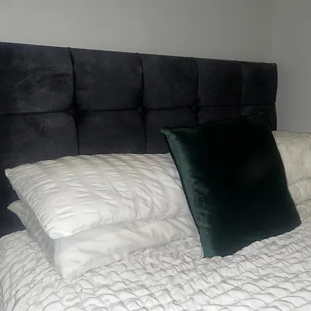 The Coral Guest House Southampton, Family Rooms, Suitable For Contractors-2