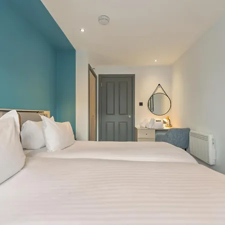 Holyrood Aparthotel-3