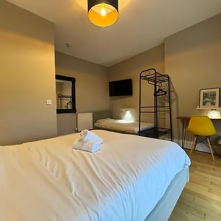 The Riverhouse-2