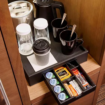 Courtyard By Marriott Oxford South-3