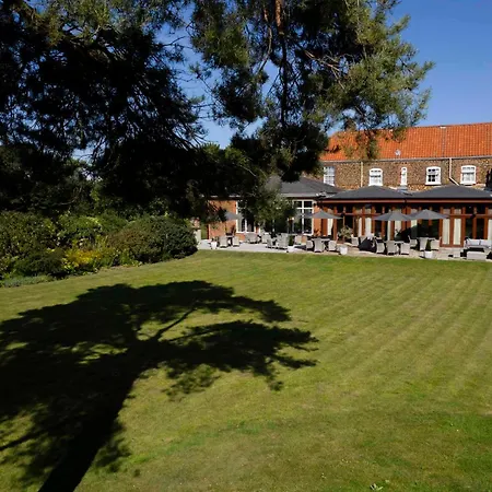 Knights Hill Hotel & Spa-2