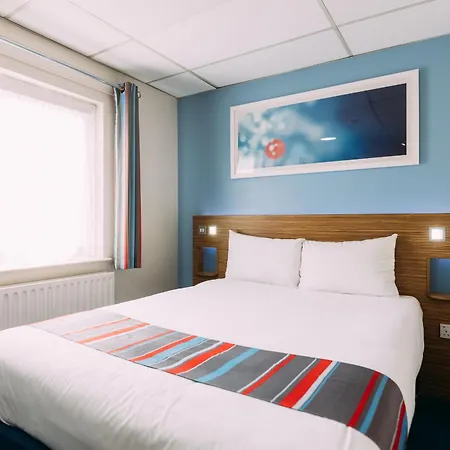 Travelodge Belfast-2