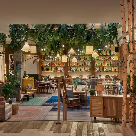 Treehouse Hotel Manchester-3