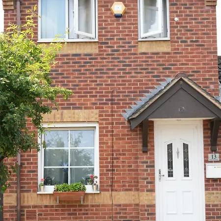 Apartment & Rooms In London-2