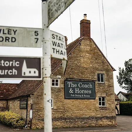 The Coach And Horses-2