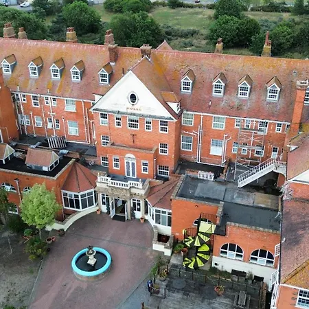 Skegness The Royal Hotel-2