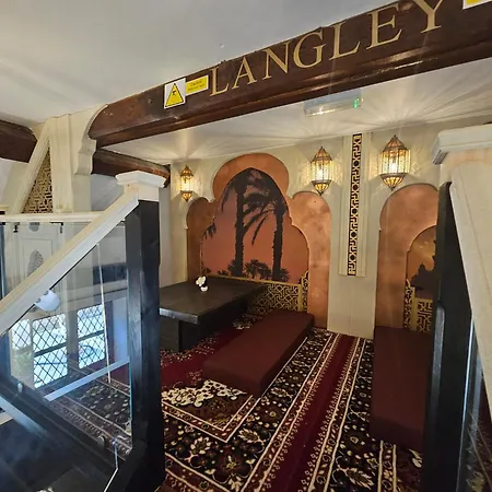 Langley Inn-2