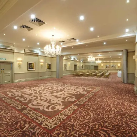 Hendon Hall-3