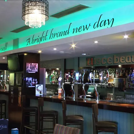 Maldron Hotel Derry-2