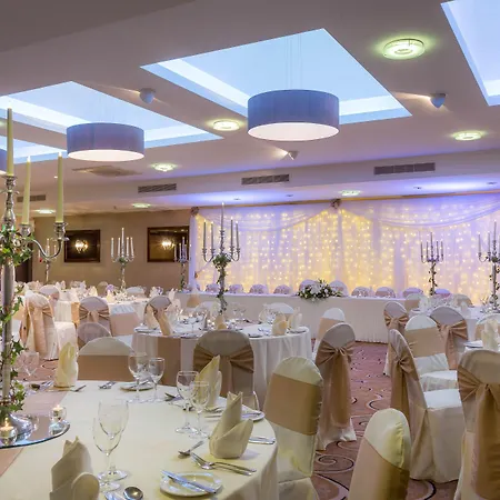 Maldron Hotel Derry-2