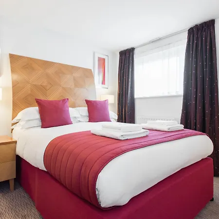 Premier Suites Newcastle-3