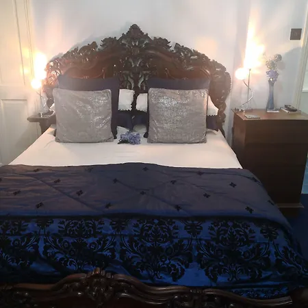 Arches B&B-2