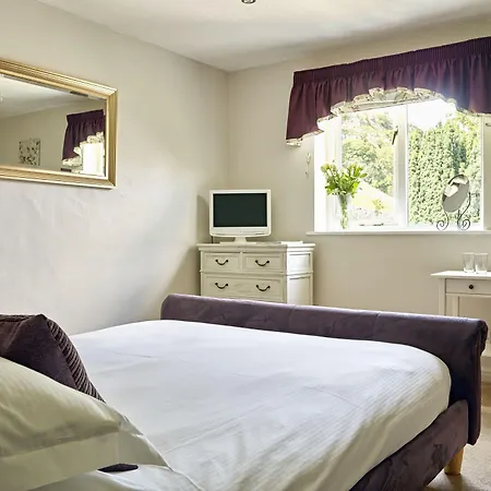 Tennant Arms Hotel-3