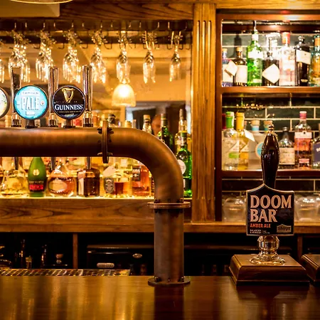 The Queen'S Arms-3