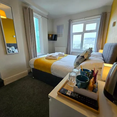 Beach Hotel Torbay B&B-3