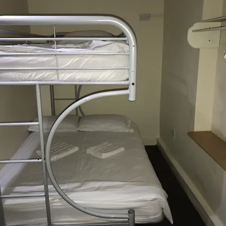 Hello Roomz-2