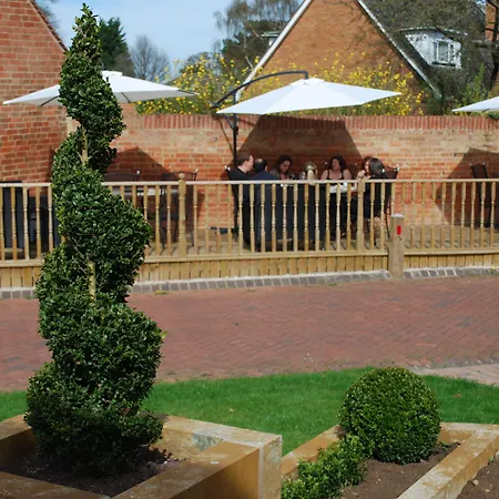 Stratford Limes Hotel-2
