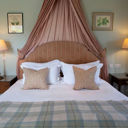 The Loch Lomond Arms Hotel-3