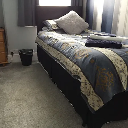 Inglewood Guest House-2