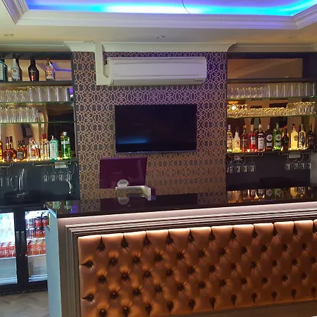 The Lansbury Heritage Hotel And Spa By Sunday - Canary Wharf London-3