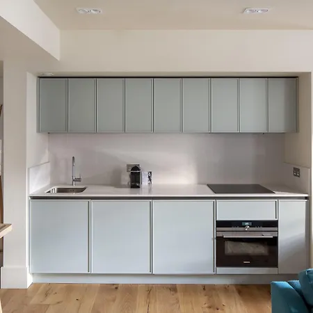 Abbey Strand Apartments, At Holyrood-2