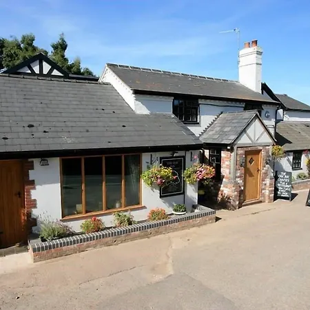 The Oak Inn Staplow-2