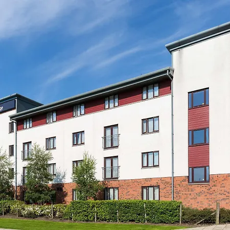 Travelodge Glasgow Braehead Hotel-2
