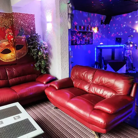Mardi Gras Hotel-2