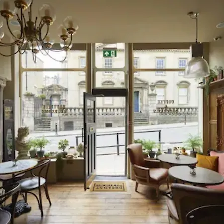 Broad Street Townhouse-3