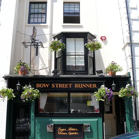 Bow Street Runner-3