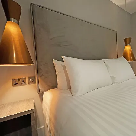 1820 Boutique Rooms & Suites-2