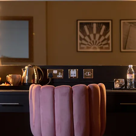 62 Castle Street Hotel-3