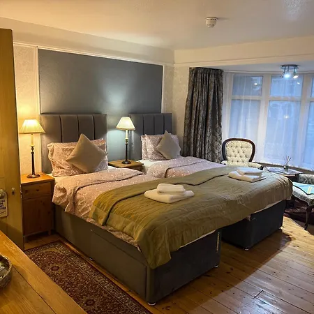 Cambridge Bed & Breakfast-3