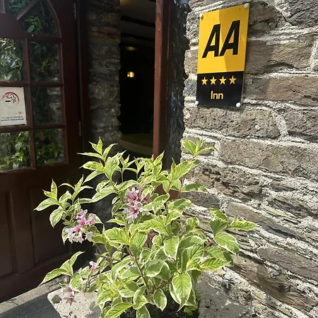 The Crooked Inn-3