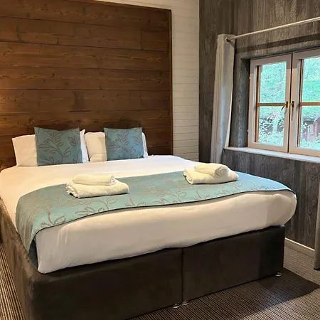 Chevin Country Park Hotel & Spa-3