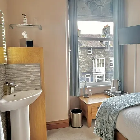 Melrose Guesthouse-3