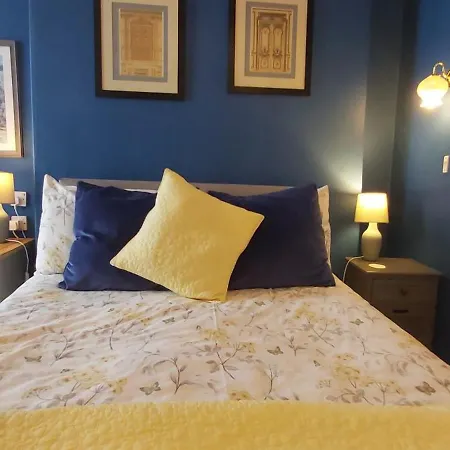 Cranborne Guest Accommodation Exclusively For Adults-2