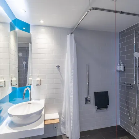 Holiday Inn Express London Croydon By Ihg-3