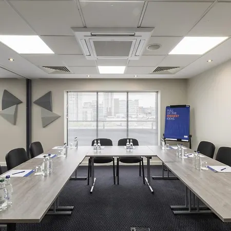 Holiday Inn Express London Croydon By Ihg-2