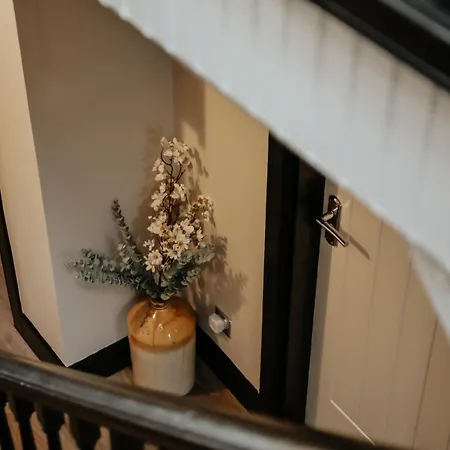Pitfaranne Guest House-2