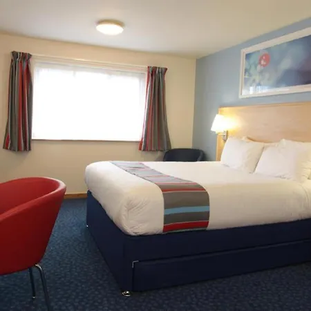 Travelodge Glasgow Airport-3