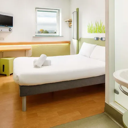 Ibis Budget Sheffield Arena-2