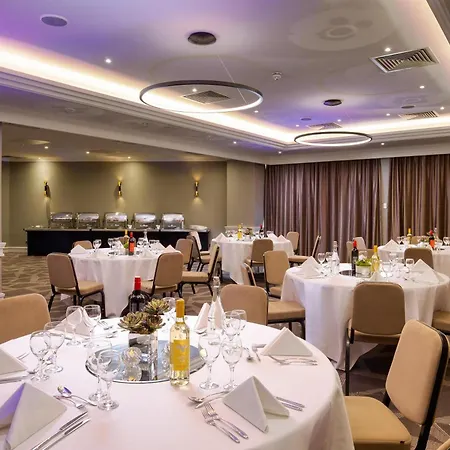 Doubletree By Hilton London Ealing-2